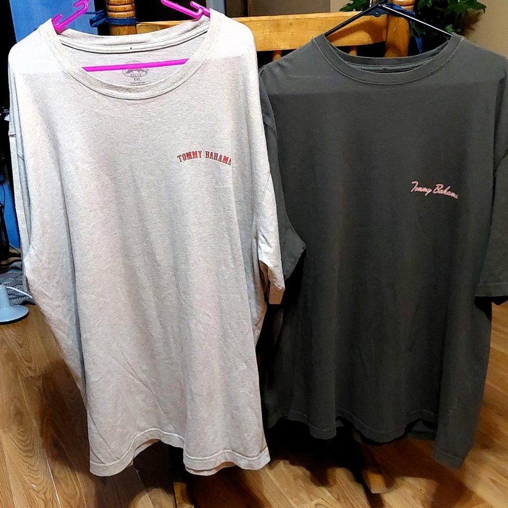 Tommy Bahama 2X T Shirt Bundle (2)